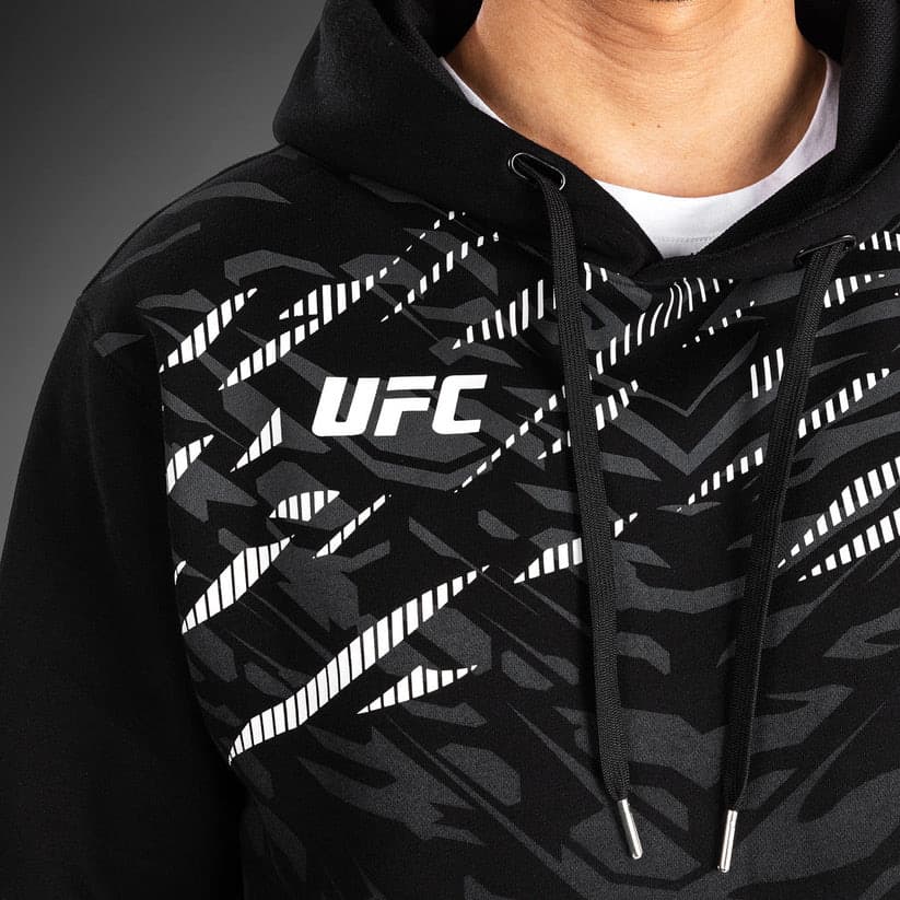Venum UFC Réplica Sudadera con capucha Negro Oro - image 5