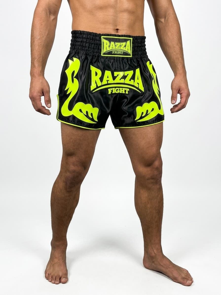 Shorts de Muay Thai 🥊 negro con aplicación verde fosforescente - image 1
