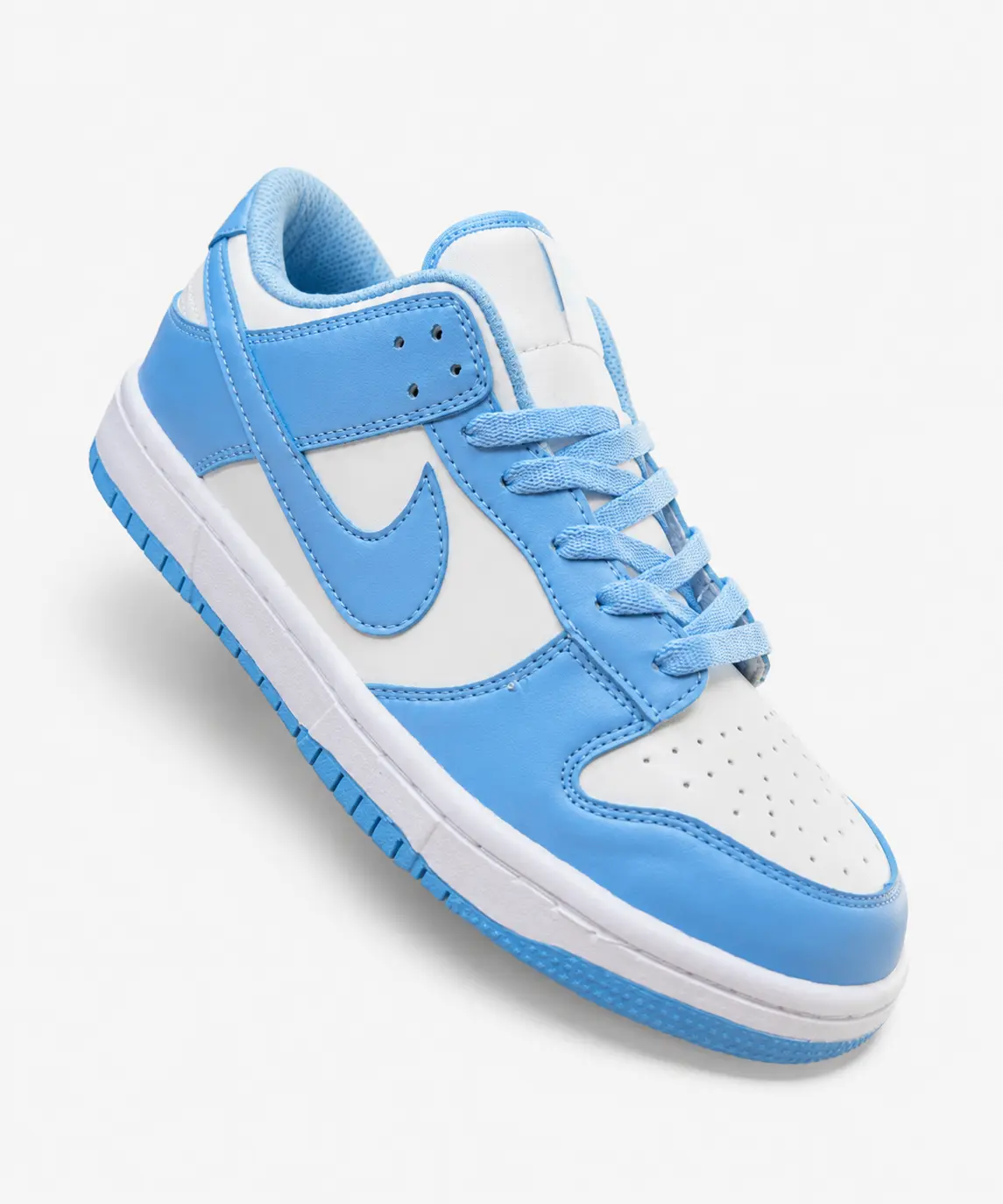 Nike Dunk Low - image 3