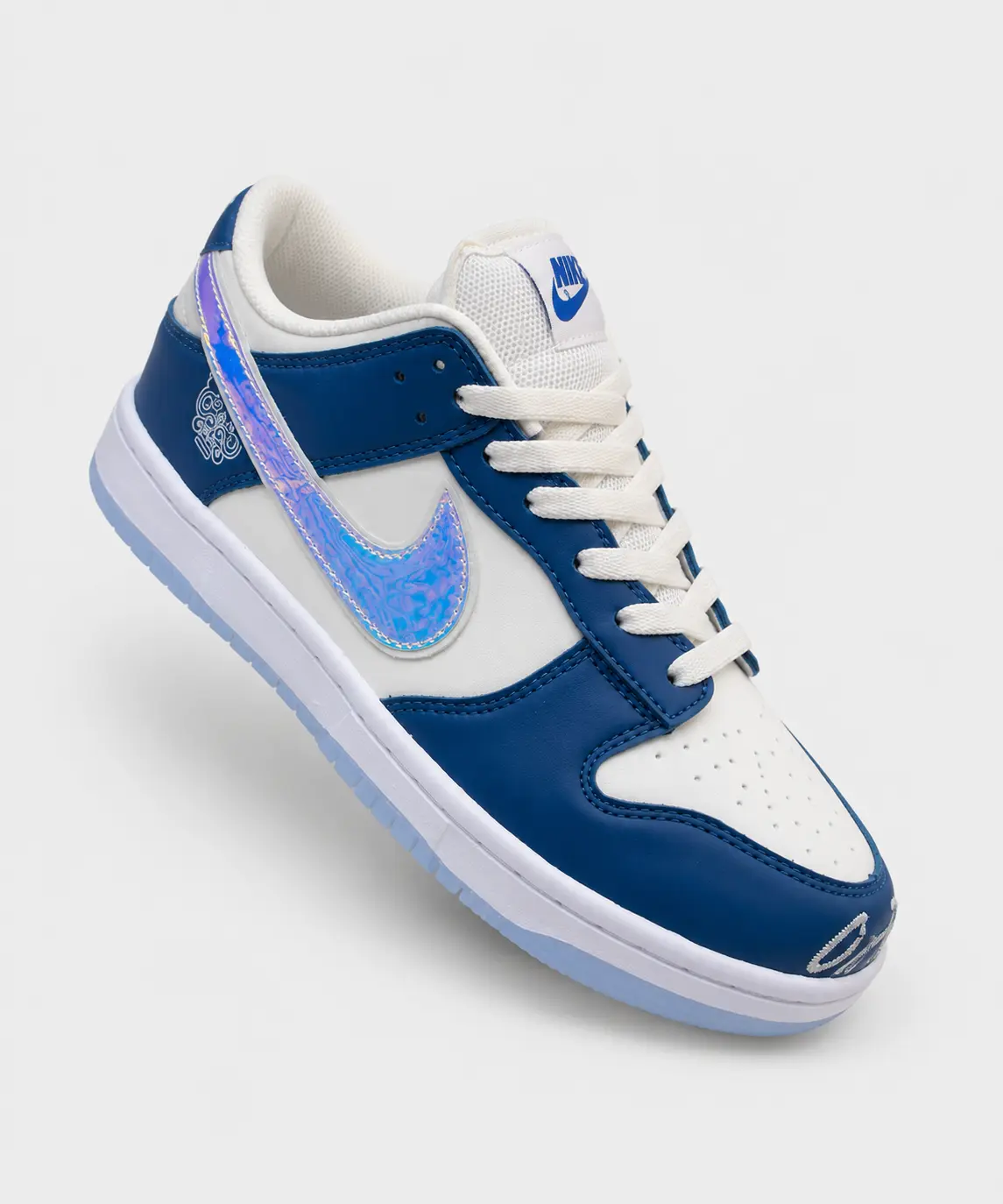 Nike Dunk Low - image 9
