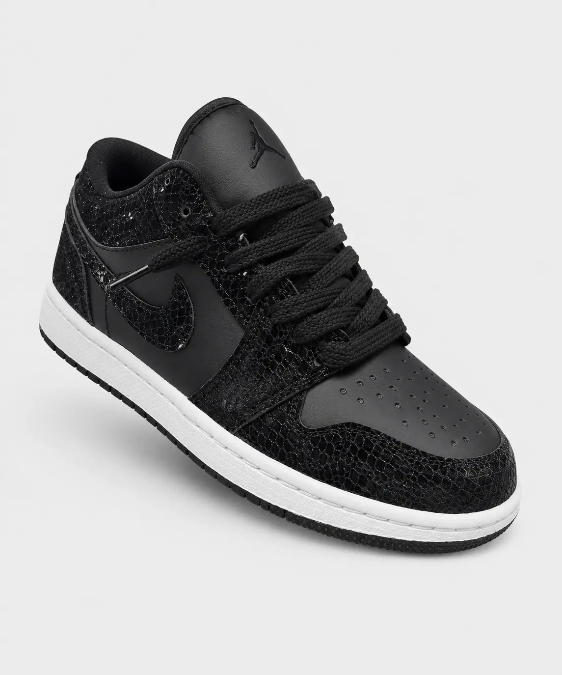 Retro Low 1 15 - image 1