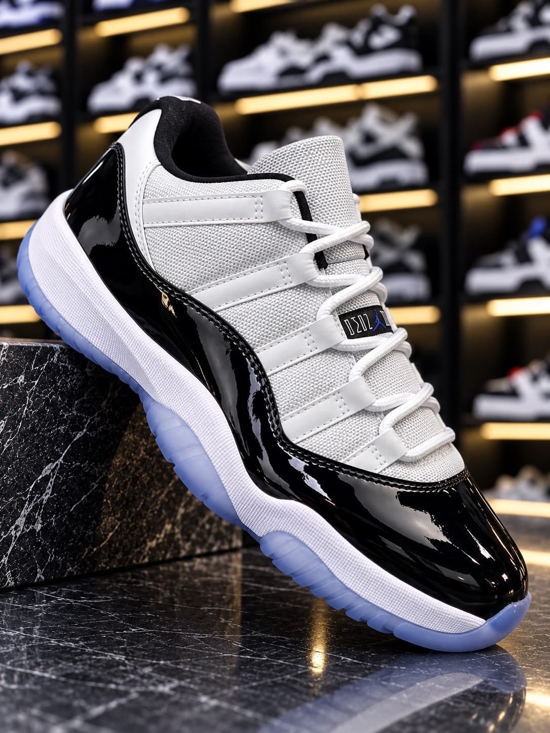 Retro 11 low v6 - image 1